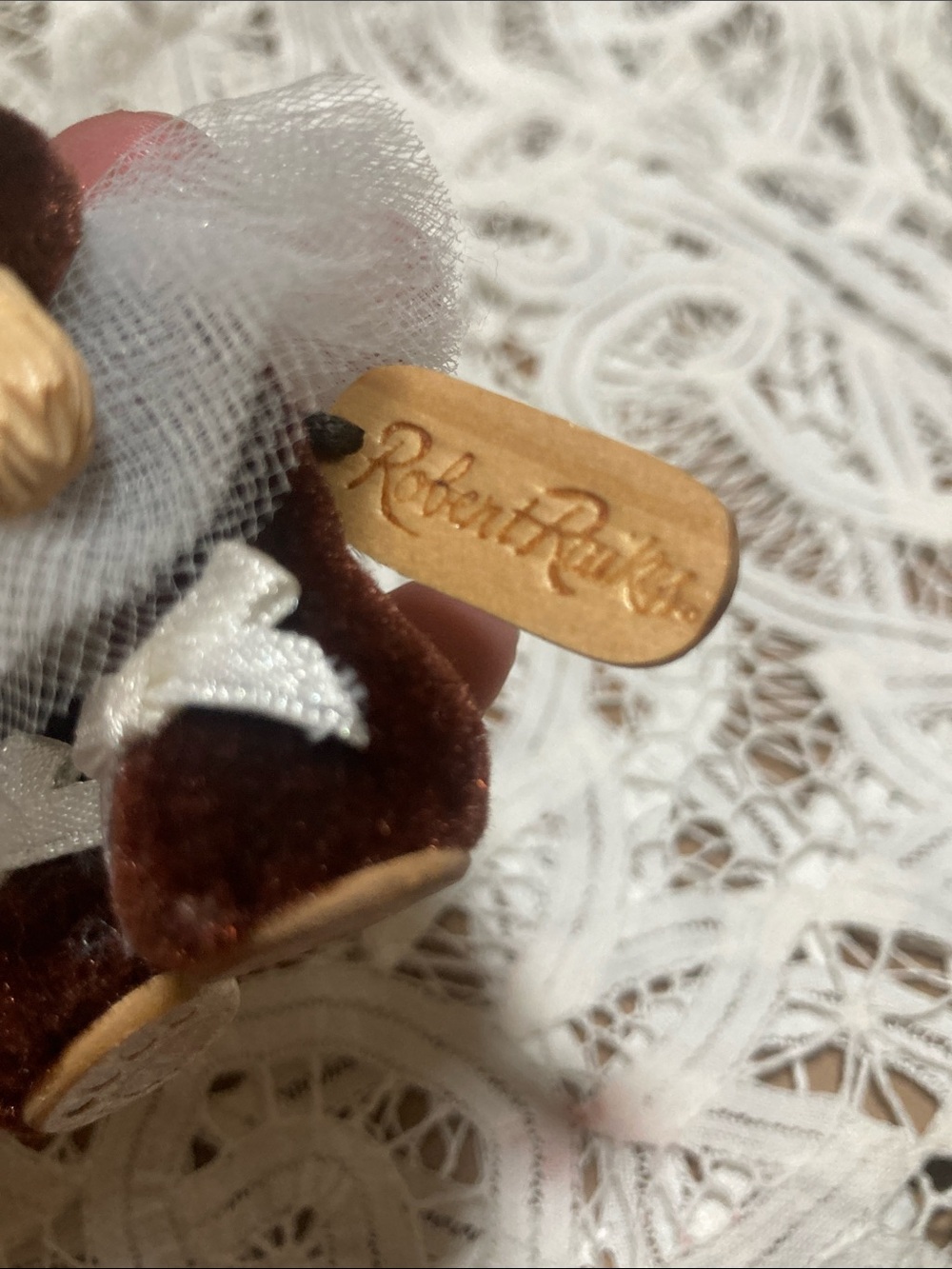 Robert Raikes Mini Collectible Bear “Viola” - Picture 4 of 9